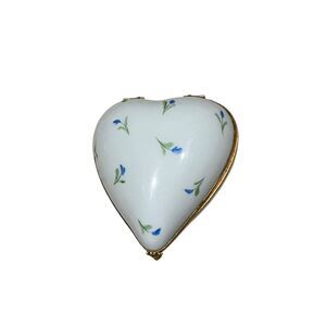 Limoges France Heart Shaped Small Trinket Box Hand Painted Floral Design Dainty